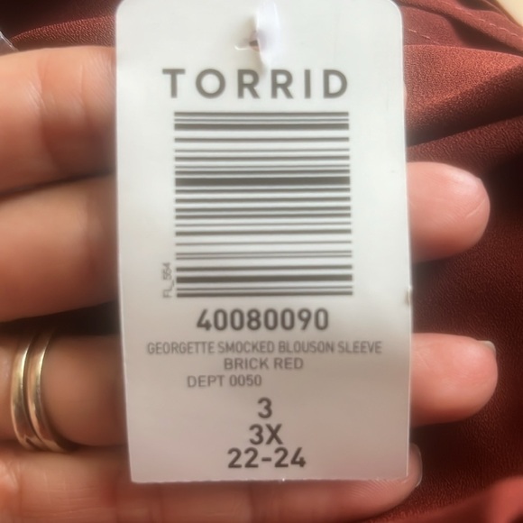 NWT Torrid Georgette Smocked Blouson Sleeve Blouse
Button-Down Blouse Size: 3 - Picture 17 of 17